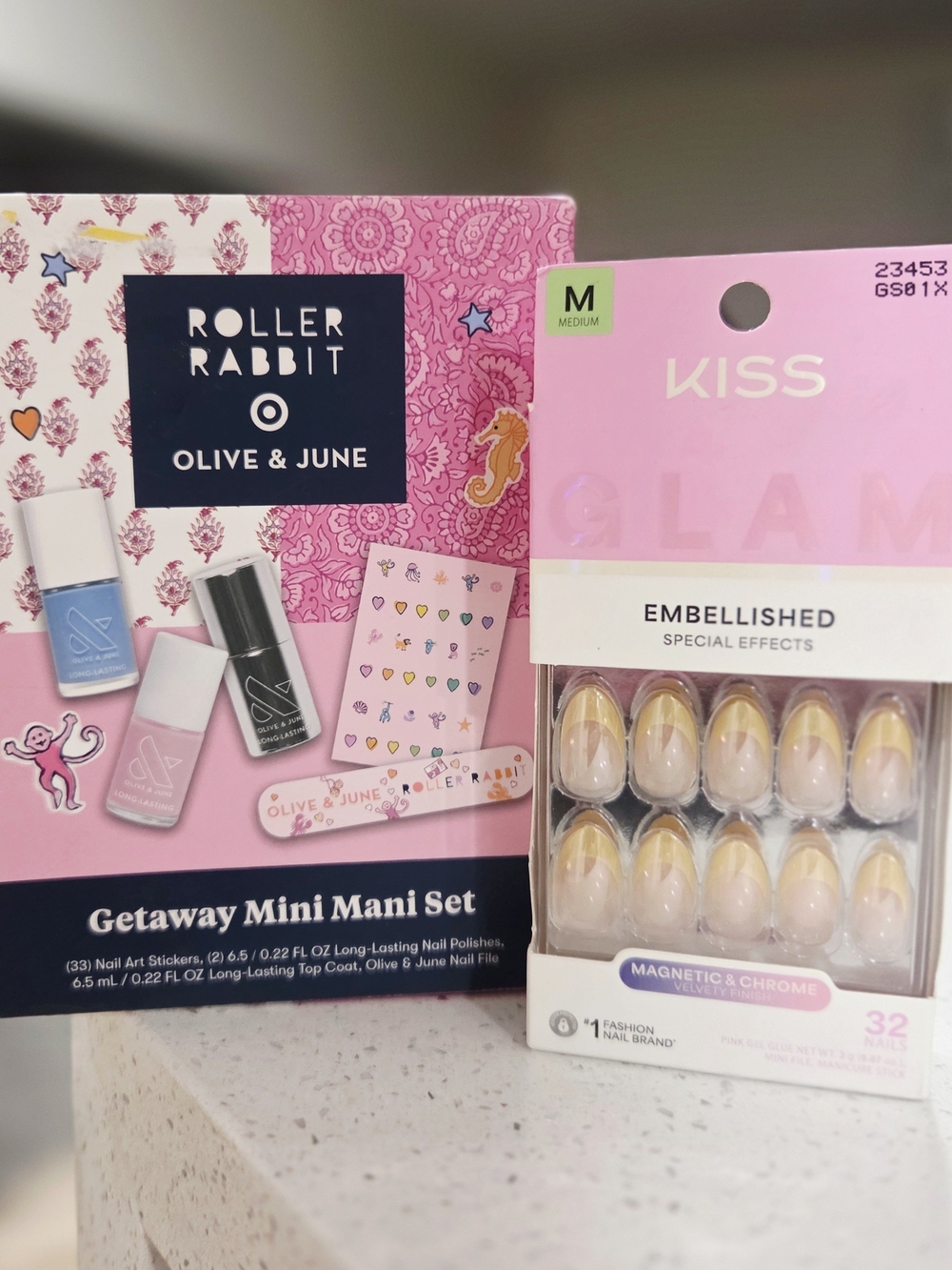KISS Pink & Gold  Press-On Nails & Olive June Mini Mani Set